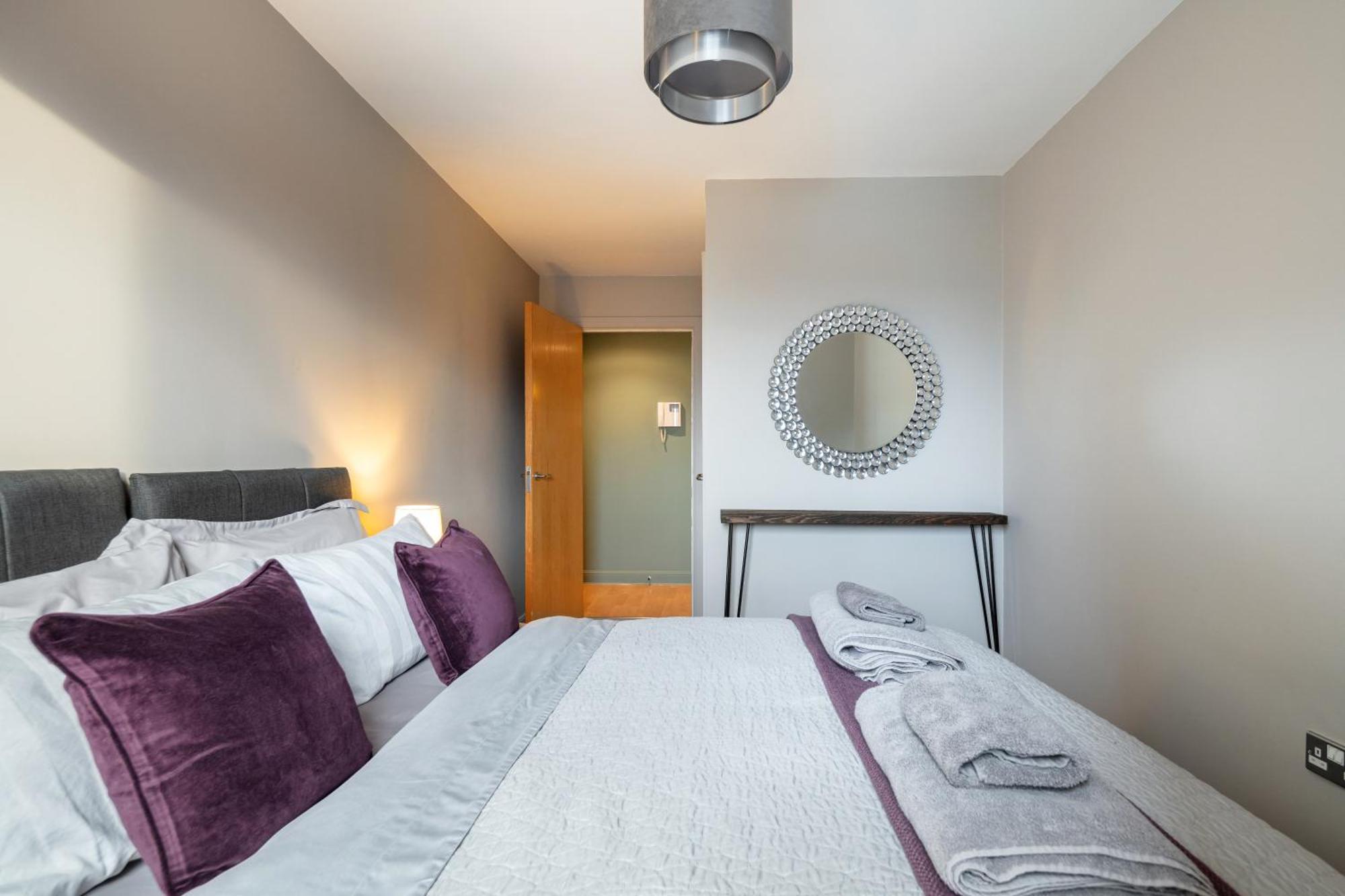 Excel, O2, Canary Wharf, London City Airport - Free Parking Exteriér fotografie